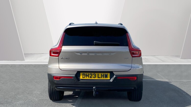 Volvo XC40 2.0 B3P Plus Dark 5dr Auto Petrol Estate